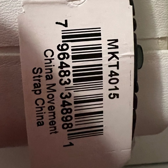 NIB Michael Kors Access Reid Hybrid Smartwatch With 45mm Black Bracelet mkt4015 - Picture 6 of 6